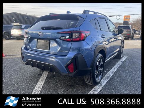 Used 2024 Subaru Crosstrek 2.0i Premium image 5