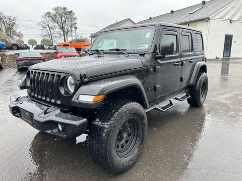 Used 2022 Jeep Wrangler Unlimited Sport AWD/4WD image 8