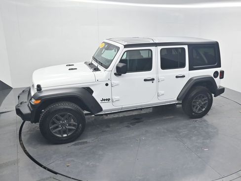Used 2024 Jeep Wrangler Sport S image 52