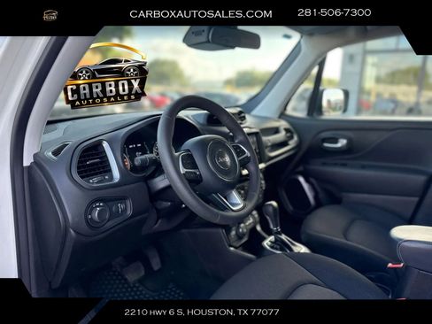 Used 2023 Jeep Renegade Latitude AWD/4WD image 13