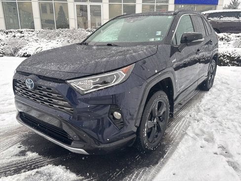 Used 2021 Toyota RAV4 XSE image 11