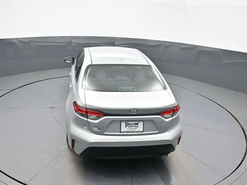 Certified 2025 Toyota Corolla LE image 38