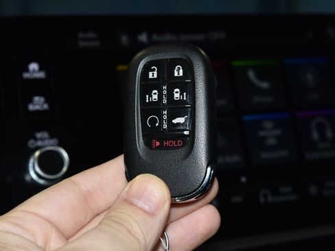 Used 2026 Honda Odyssey Elite image 16