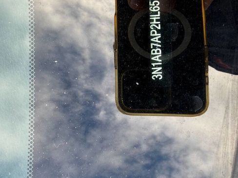 Used 2017 Nissan Sentra SV image 16