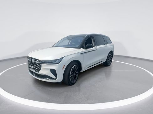 New 2026 Lincoln Nautilus Reserve AWD/4WD image 4