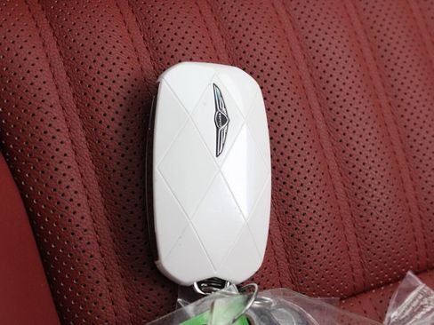 Used 2025 Genesis G70 2.5T w/ Sport Prestige Package image 29