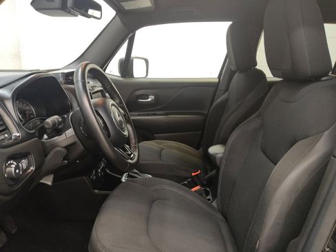 Used 2022 Jeep Renegade Altitude w/ Convenience Group image 17