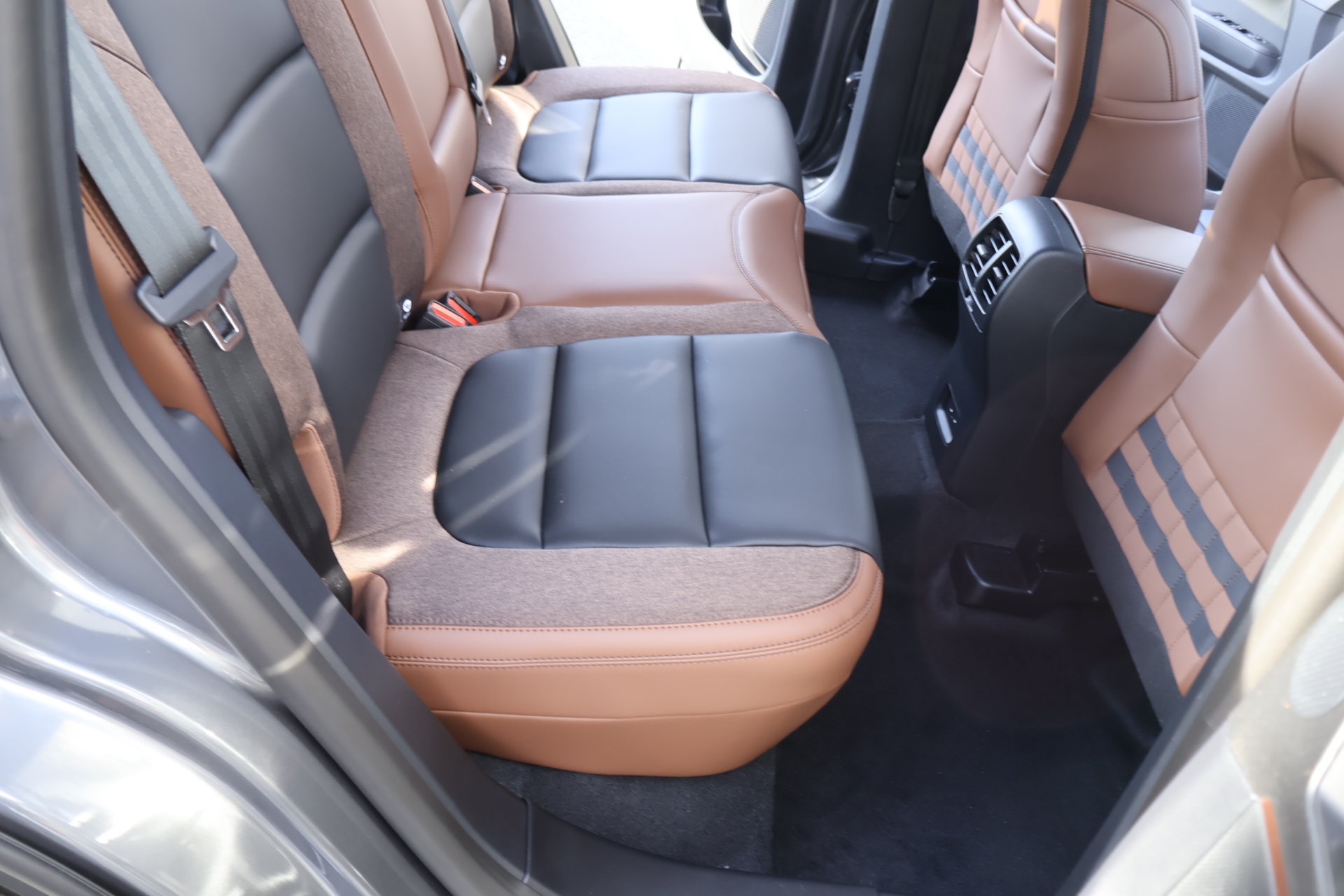 New 2026 Ford Bronco Sport Outer Banks w/ Outer Banks Tech Package+ AWD/4WD image 15