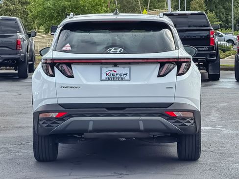Used 2024 Hyundai Tucson Limited AWD/4WD image 4