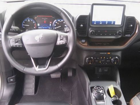 Used 2024 Ford Bronco Sport Outer Banks w/ Tech Package AWD/4WD image 10