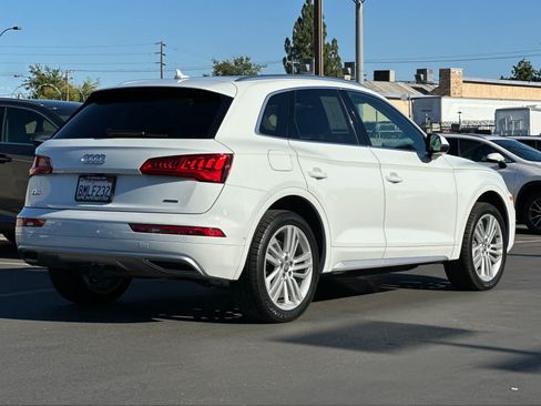 Used 2019 Audi Q5 Prestige AWD/4WD image 2