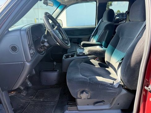 Used 2000 Chevrolet Silverado 2500 LS AWD/4WD image 11