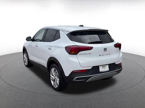Used 2025 Buick Encore GX Preferred FWD image 11