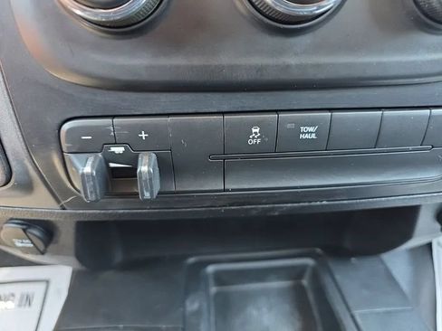 Used 2015 RAM 2500 Tradesman AWD/4WD image 24
