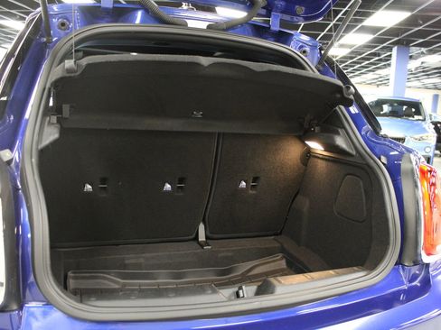 Used 2019 MINI Cooper 4-Door Hardtop image 15