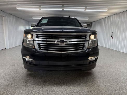 Used 2017 Chevrolet Suburban Premier AWD/4WD image 2