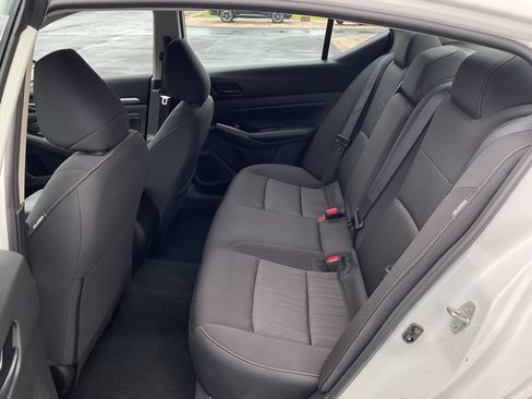 Used 2023 Nissan Altima 2.5 SV w/ SV Premium Package AWD/4WD image 21