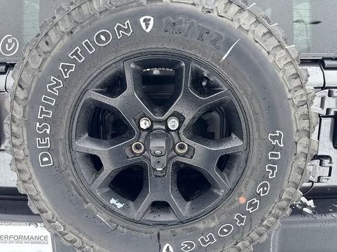 Used 2022 Jeep Wrangler Willys image 13