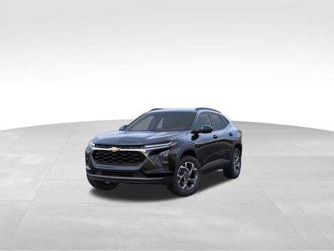 New 2025 Chevrolet Trax LT w/ Driver Confidence Package image 10