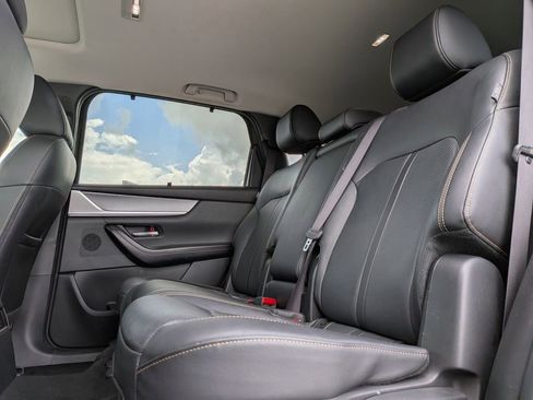 Used 2024 MAZDA CX-90 3.3 Turbo w/ Preferred Plus image 27