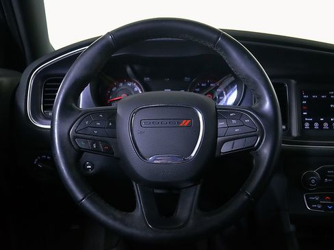 Used 2018 Dodge Charger SXT w/ Blacktop Package RWD image 26