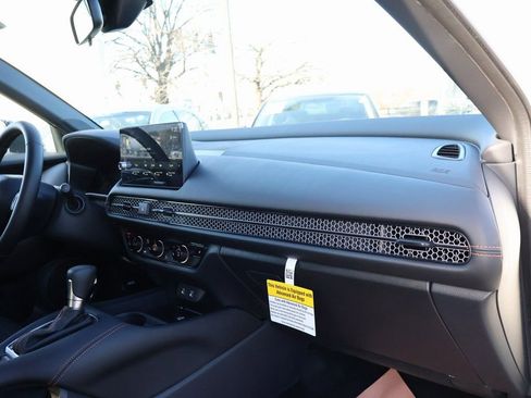 New 2026 Honda HR-V Sport image 9