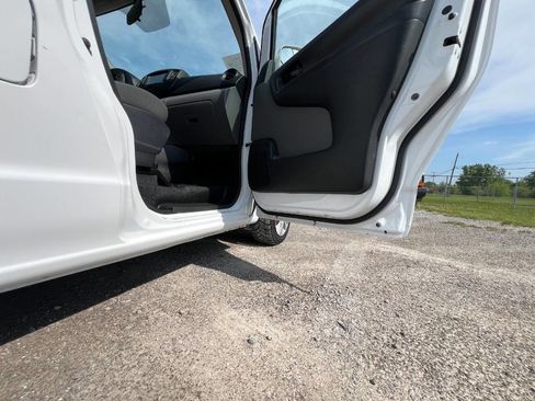 Used 2017 Nissan NV200 SV w/ Back Door Glass Package FWD image 14