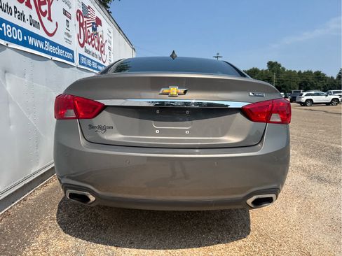 Used 2017 Chevrolet Impala Premier FWD image 4