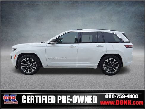 Used 2023 Jeep Grand Cherokee Overland w/ Luxury Tech Group IV image 5