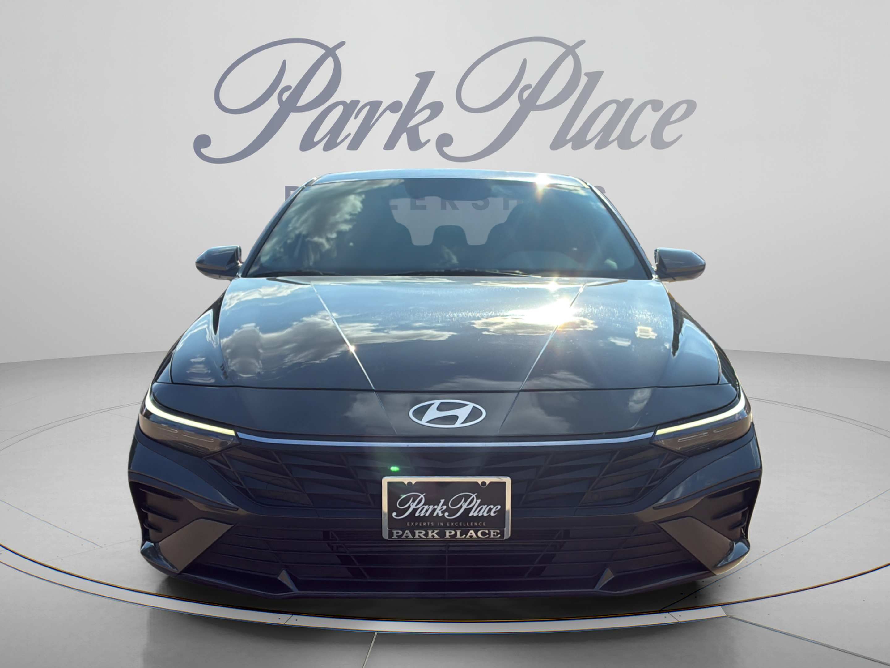 Used 2024 Hyundai Elantra SEL FWD image 8