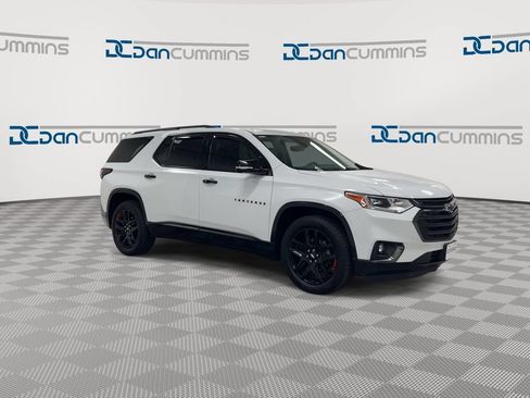 Used 2020 Chevrolet Traverse Premier w/ Redline Edition AWD/4WD image 2