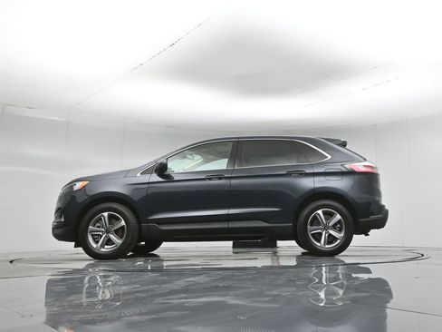 Certified 2023 Ford Edge SEL w/ Convenience Package AWD/4WD image 8