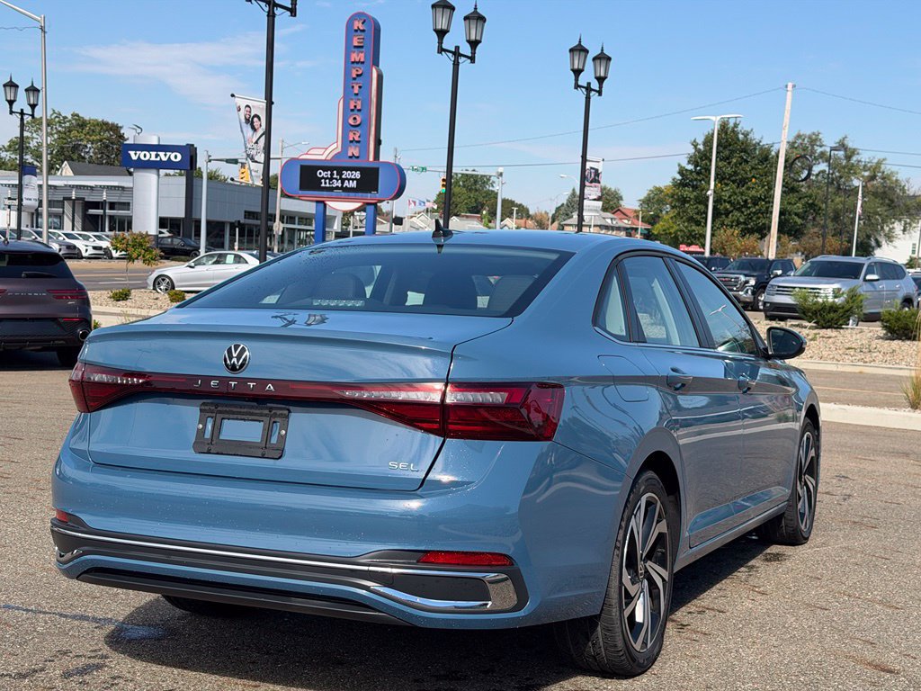 Used 2025 Volkswagen Jetta SEL FWD image 5