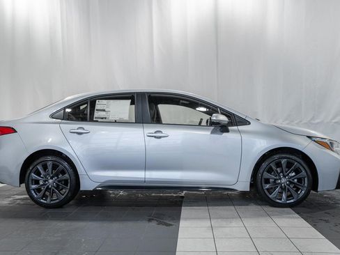 New 2026 Toyota Corolla SE image 3