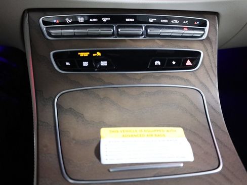 Used 2023 Mercedes-Benz E 350 4MATIC Sedan image 26