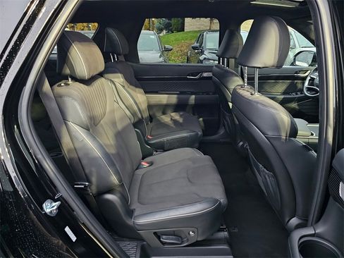 Used 2025 Hyundai Palisade Calligraphy image 11