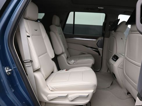 New 2025 Cadillac Escalade Sport Platinum w/ LPO, Floor Liner Package image 12