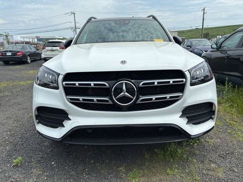 Used 2022 Mercedes-Benz GLS 450 4MATIC image 2