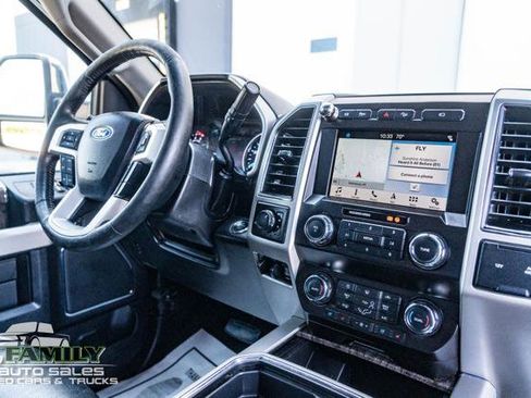 Used 2019 Ford F250 Lariat w/ Lariat Ultimate Package AWD/4WD image 27