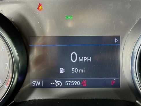 Used 2021 Buick Encore GX Select image 15