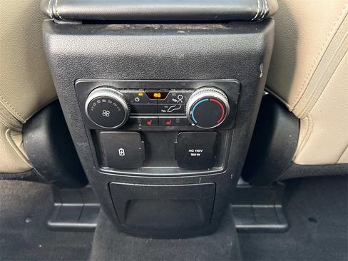 Used 2022 Ford Explorer Limited w/ Equipment Group 301A image 25