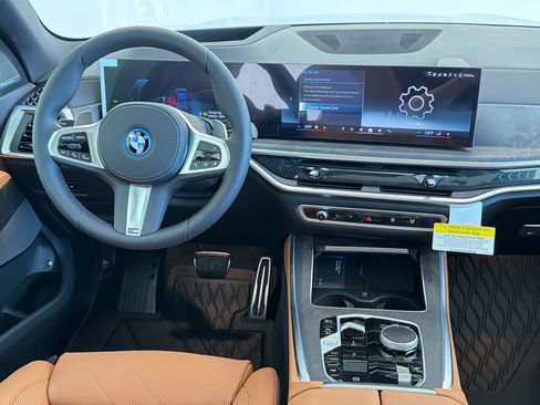 New 2026 BMW X5 xDrive50e w/ M Sport Package AWD/4WD image 28