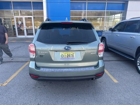 Used 2017 Subaru Forester 2.5i Premium image 4