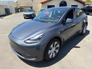 Used 2023 Tesla Model Y Long Range AWD/4WD video 1
