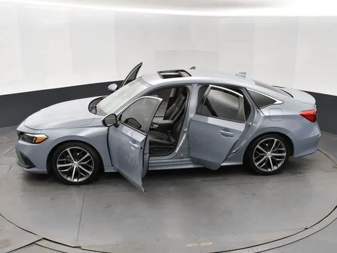 Used 2024 Honda Civic Touring image 7