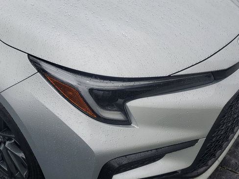 Used 2025 Toyota Corolla SE image 9