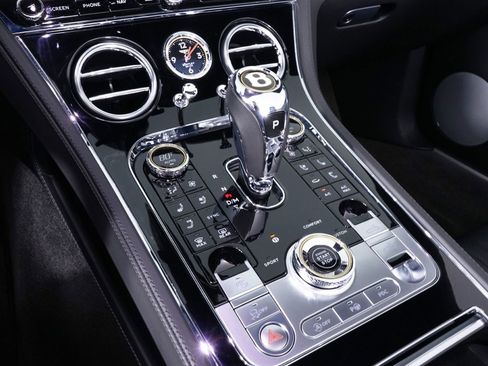 Used 2020 Bentley Continental GT image 29