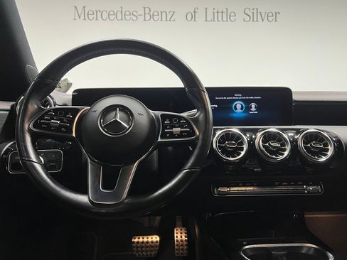 Used 2023 Mercedes-Benz CLA 250 4MATIC image 31