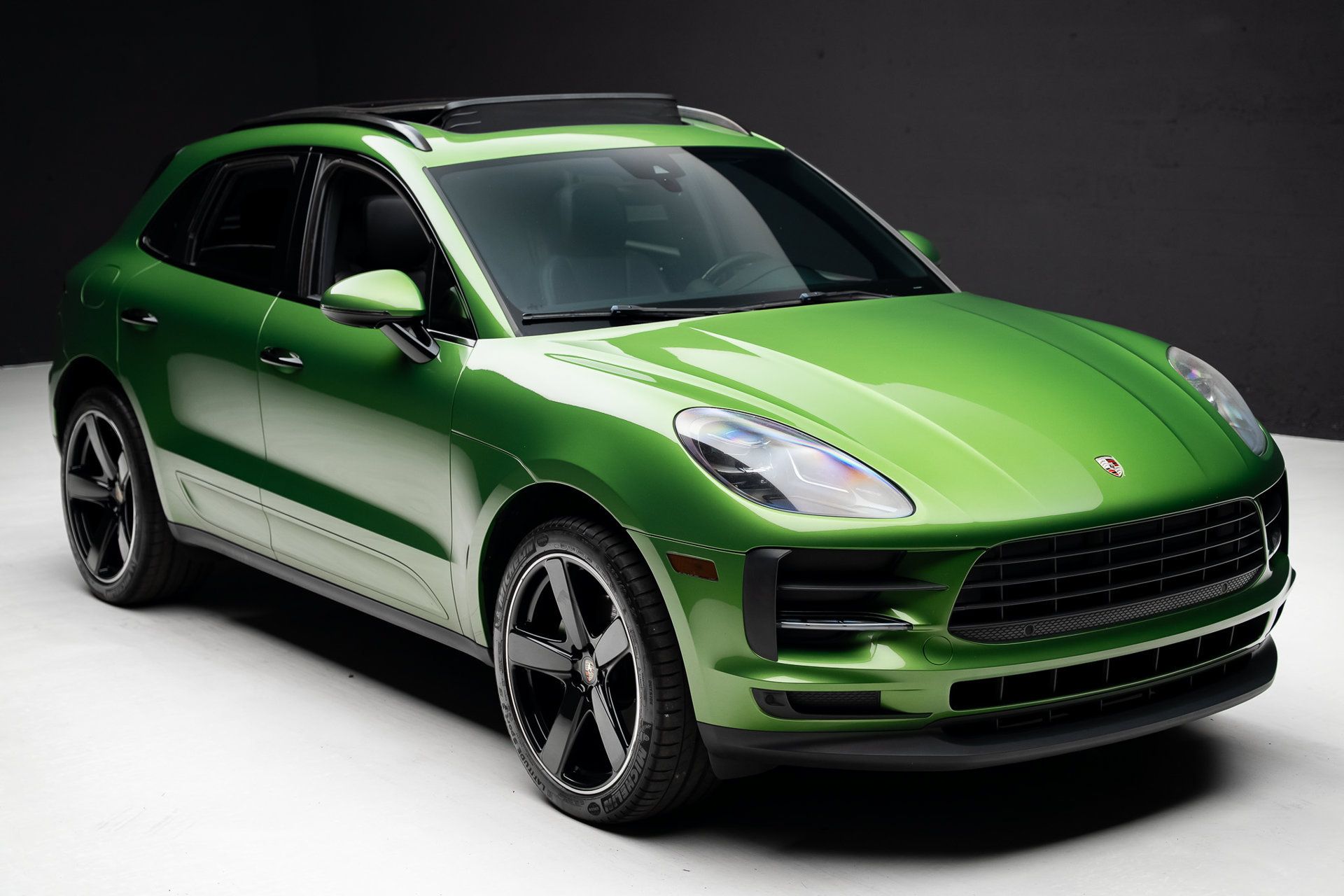 Used 2019 Porsche Macan AWD/4WD image 39