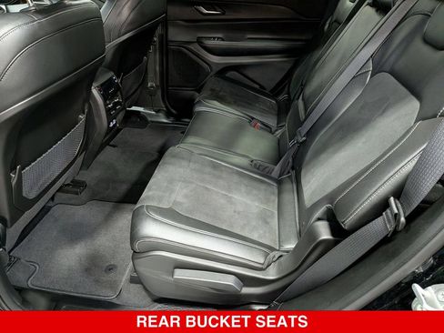 Used 2023 Jeep Grand Cherokee L Laredo AWD/4WD image 29